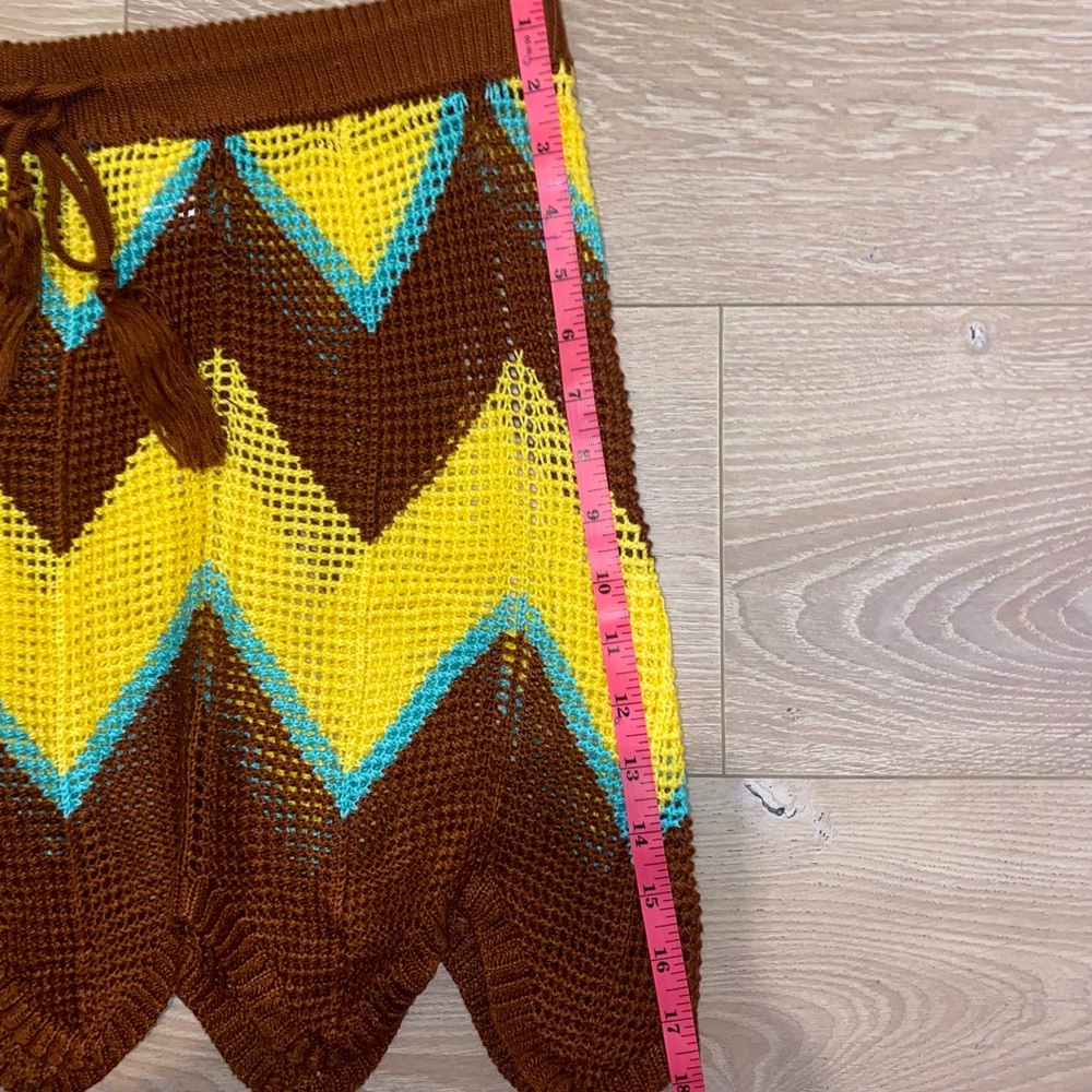 Plus Size Chevron Crochet Cami and Skirt Set - Gold
/TAGS New <3 - Picture 5 of 15
